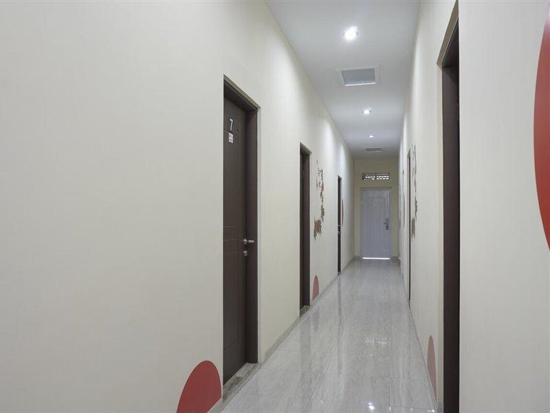 Super Oyo 90033 Dehome Family Melati Exterior foto